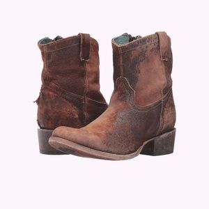 New Corral Chocolate Brown Suede Booties Boots 8